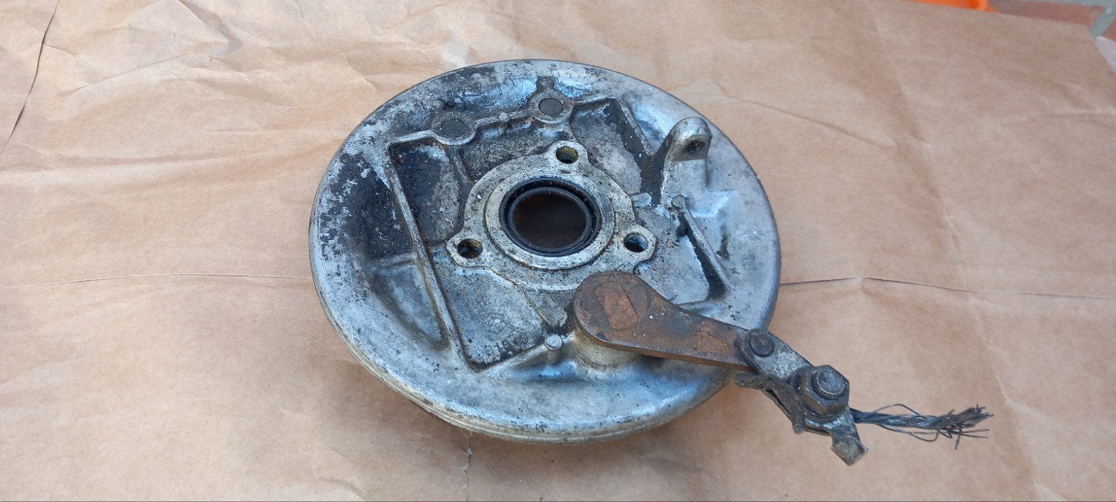 Vespa V50 Remankerplaat 10 inch, Fietsen en Brommers, Ophalen of Verzenden, Gebruikt, Overige typen, Vespa