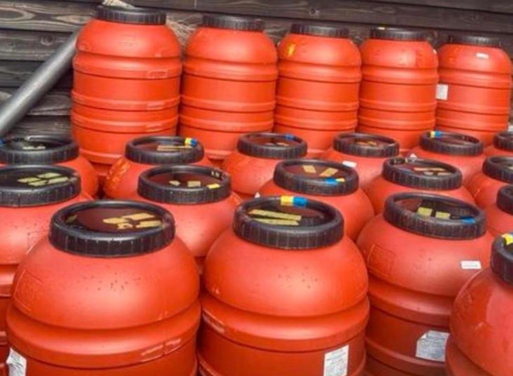 Voorraad regenton v.a. €10 regentonnen vaten barrels 220 ltr, Tuin en Terras, Regentonnen, 150 liter of meer, Ophalen, Gebruikt