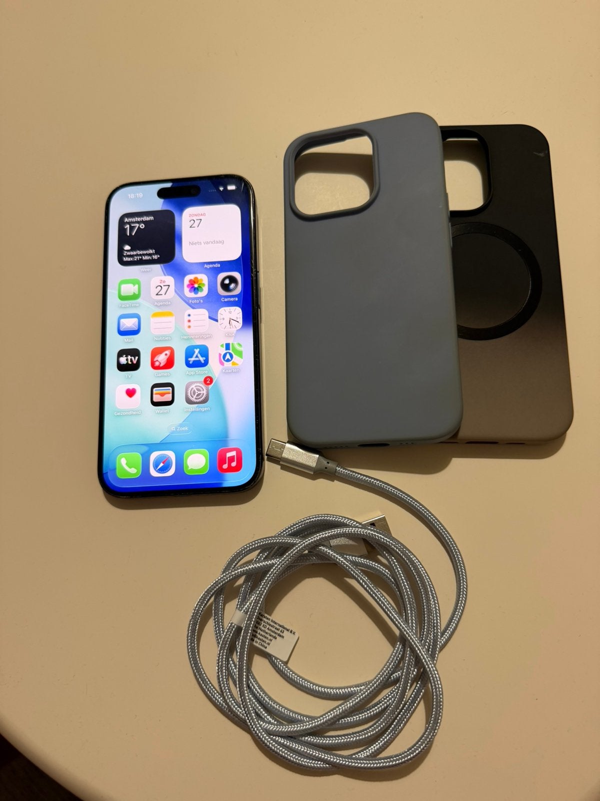 iPhone 15 Pro 128GB | 2 Hoesjes + Oplader, Blauw, Ophalen of Verzenden, 82 %, Zonder simlock