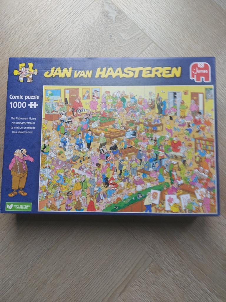 Jan van Haasteren puzzel - Het Bejaardentehuis 1000 stukjes, Hobby en Vrije tijd, Denksport en Puzzels, Ophalen of Verzenden, 500 t/m 1500 stukjes