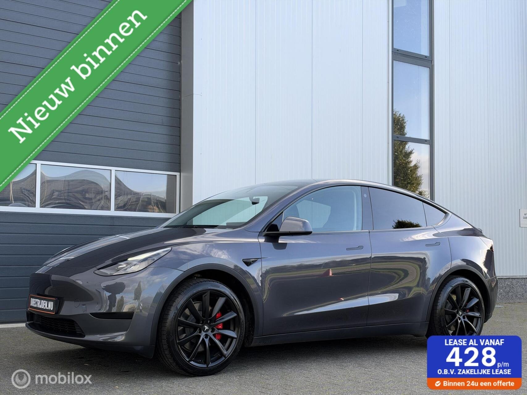 Tesla Model Y SR 2023 Trekhaak | Performance look | SOH 93%, Auto's, Automaat, Achterwielaandrijving, Gebruikt, Zwart