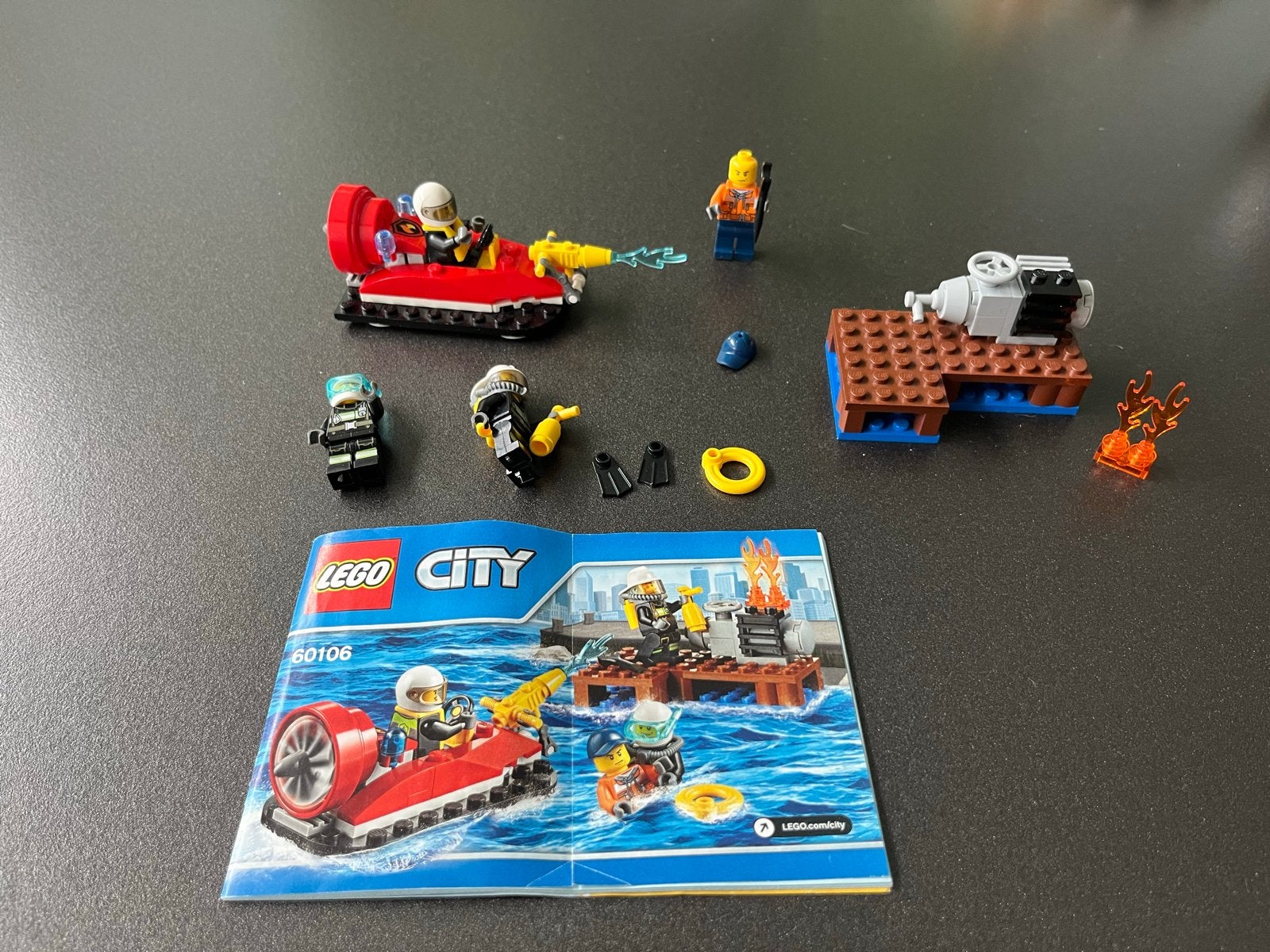 LEGO City 60106 Brandweer Starterset - Sinterklaas Kerstcade, Kinderen en Baby's, Lego, Ophalen of Verzenden, Compleet, Complete set