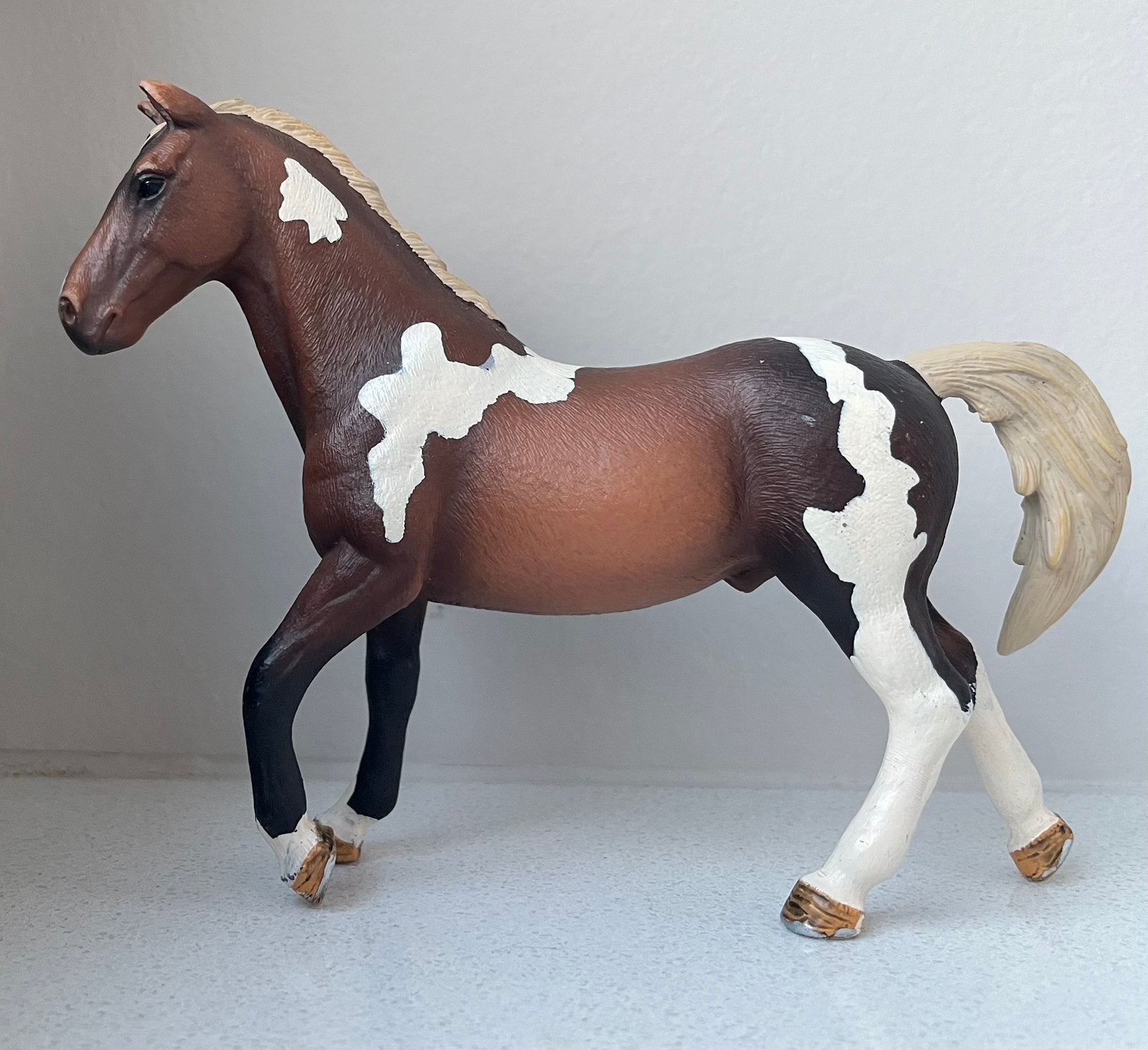 Schleich trakehner, Verzenden, Zo goed als nieuw, Paard, Beeldje of Figuurtje