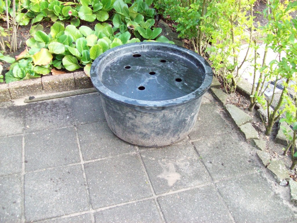 grote kunststof bak geschikt voor planten of waterornament., Tuin en Terras, Ophalen, Kunststof, Gebruikt, Rond