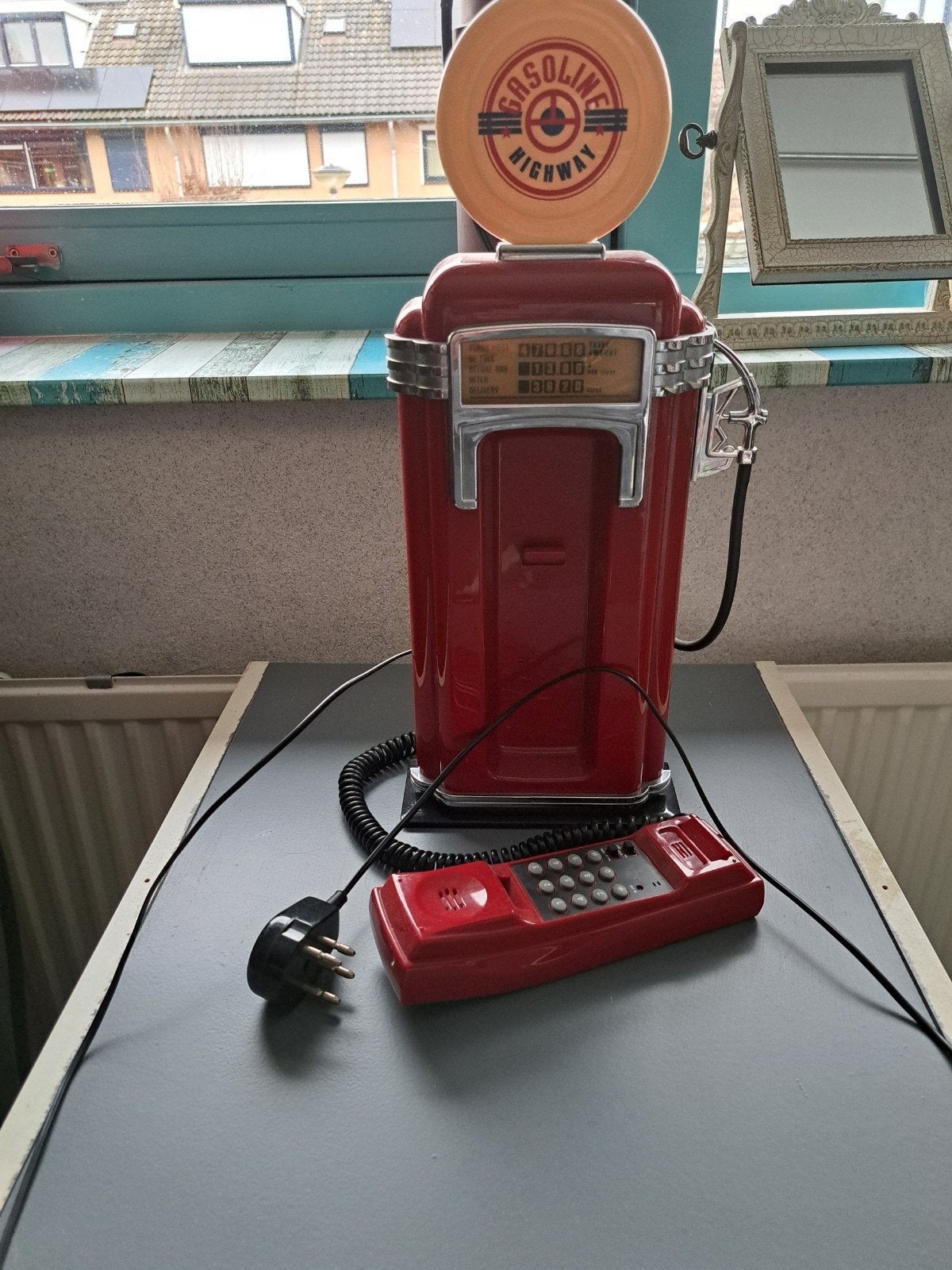 Retro Telefoon in Benzinepomp Design - Uniek Decorstuk, Ophalen of Verzenden, Zo goed als nieuw