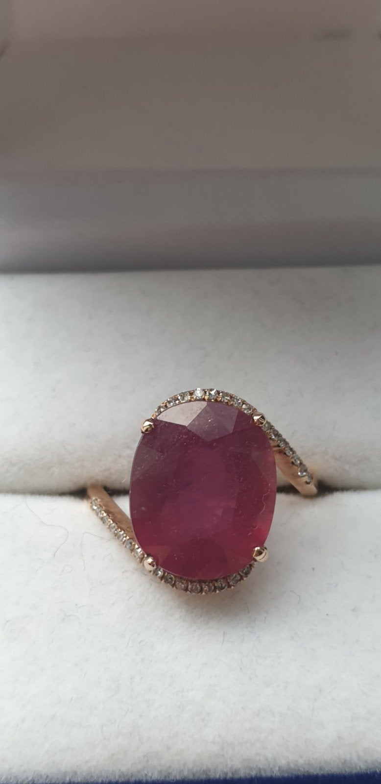 14k gouden ring met Robijn  en diamanten, Ophalen, Nieuw, 17 tot 18, Met edelsteen