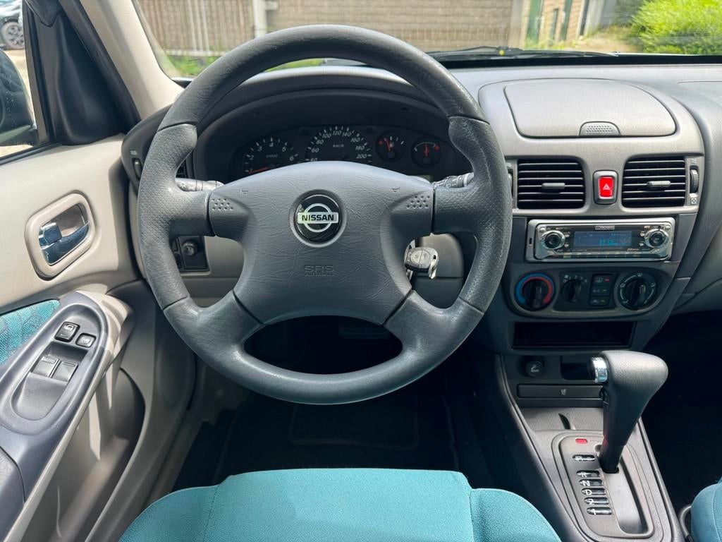 Nissan Almera 1.8 Comfort Nieuwe Apk AUTOMAAT Airco, Metallic lak, Gebruikt, 4 cilinders, Origineel Nederlands