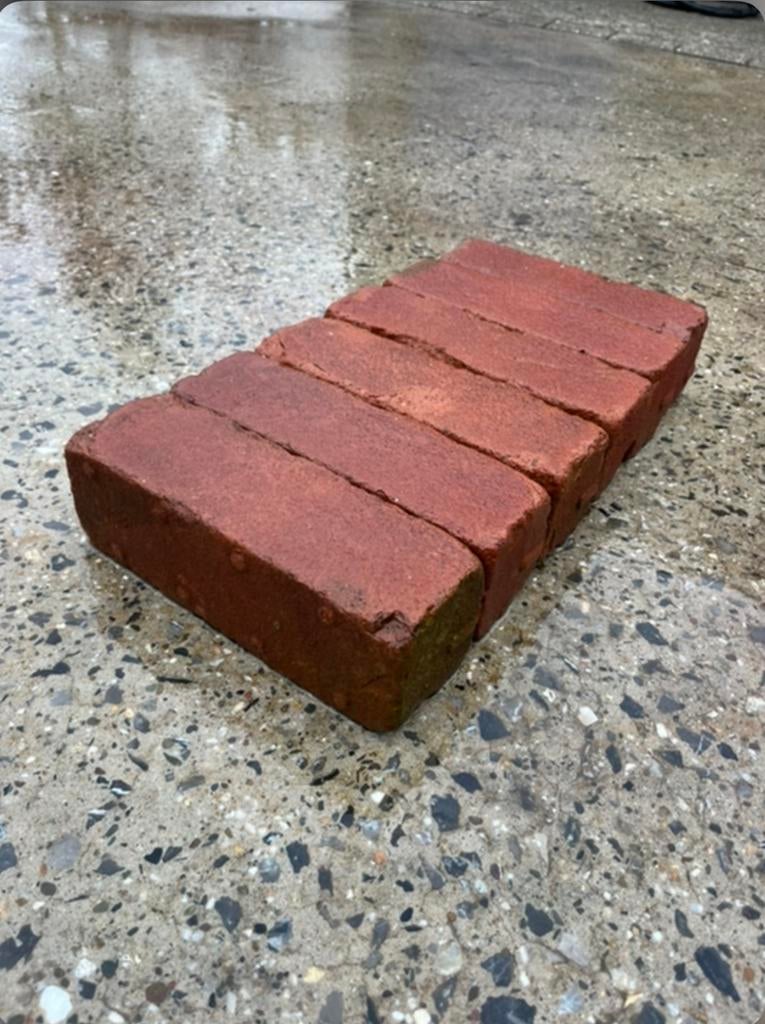 Lingeformaat bakstenen - ca. 45m2 beschikbaar, Tuin en Terras, Tegels en Klinkers, Gebruikt, Klinkers, Beton, 10 m² of meer, Ophalen