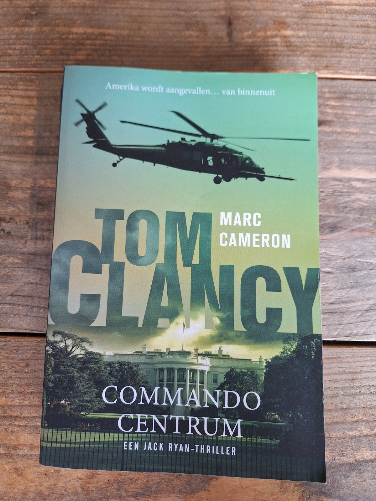 Tom Clancy Commando Centrum - Jack Ryan Thriller, Boeken, Ophalen of Verzenden, Gelezen, Tom Clancy, Nederland