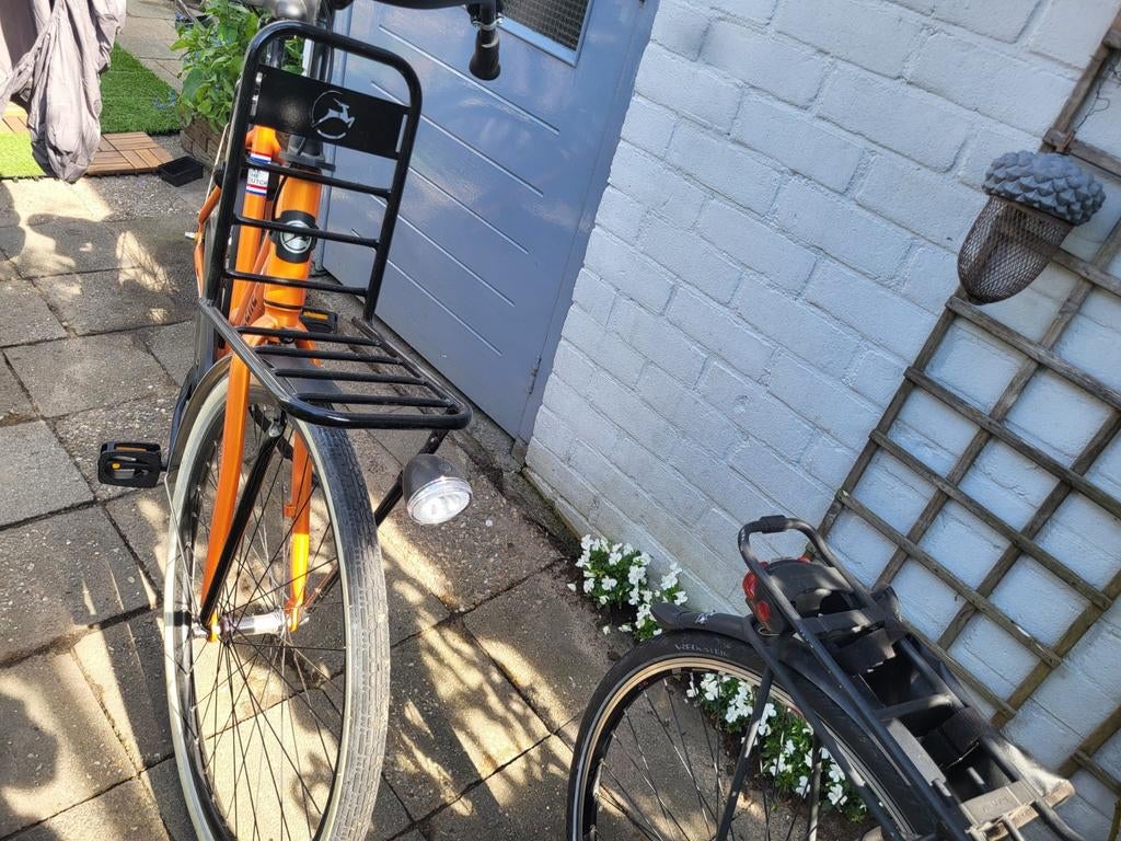 Oranje transportfiets met voordrager, Fietsen en Brommers, Fietsen | Dames | Damesfietsen, Overige merken, Velgrem, Versnellingen