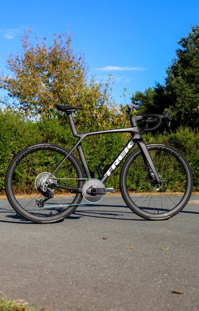 Trek Madone SLR 7 AXS Force E1 XPLR 13 speed Gen 8 M/L, Carbon, 10 tot 15 versnellingen, Zo goed als nieuw, Schijfrem