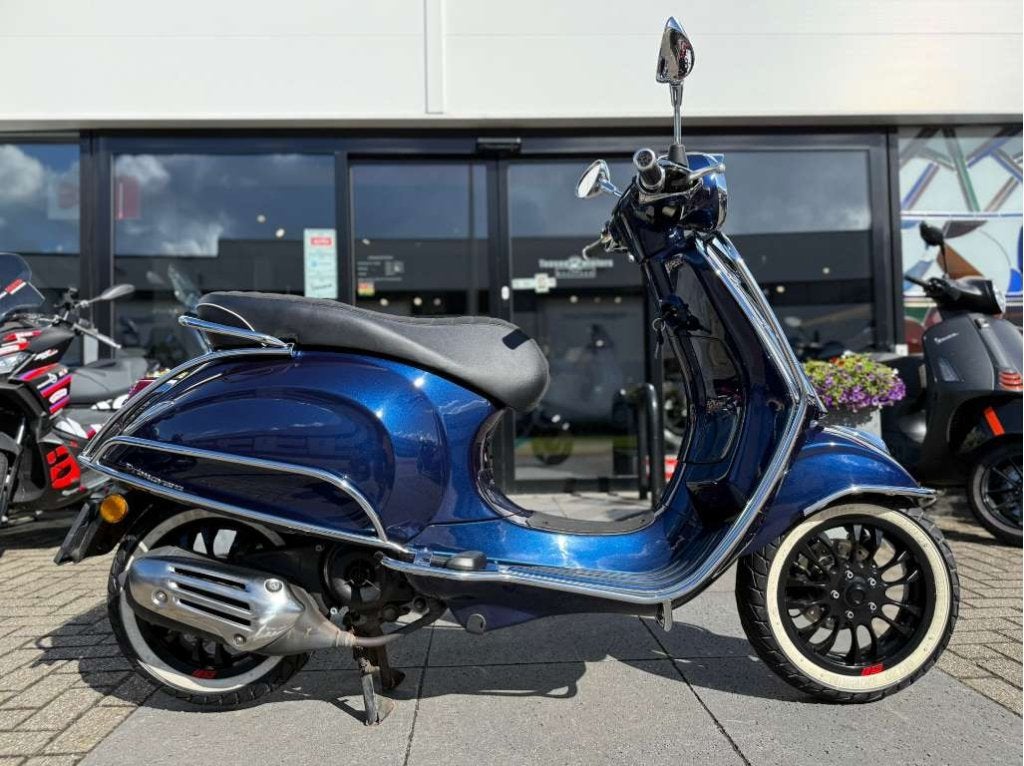 Vespa primavera 25km, Niet ingevuld, Gebruikt, Overige modellen, Niet ingevuld