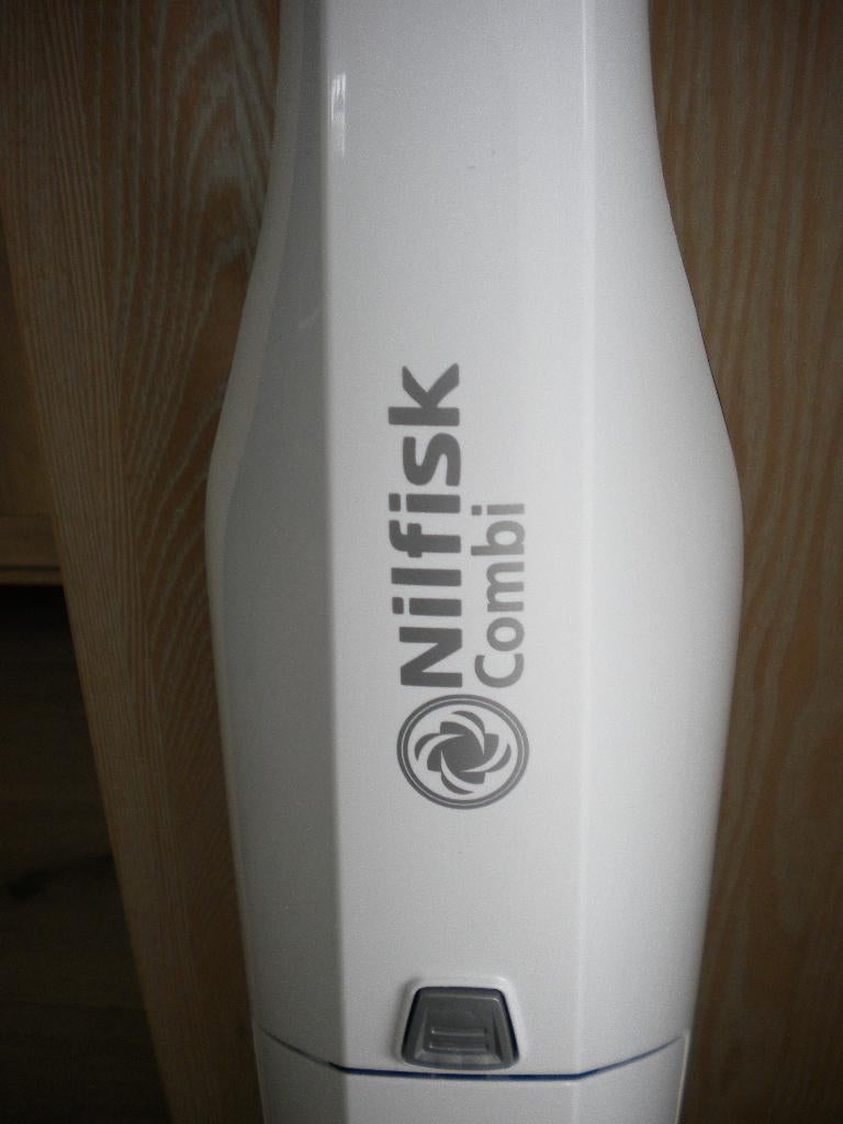 Nilfisk Zuig-Dweilcombinatie:, Ophalen, Bezem of Borstel