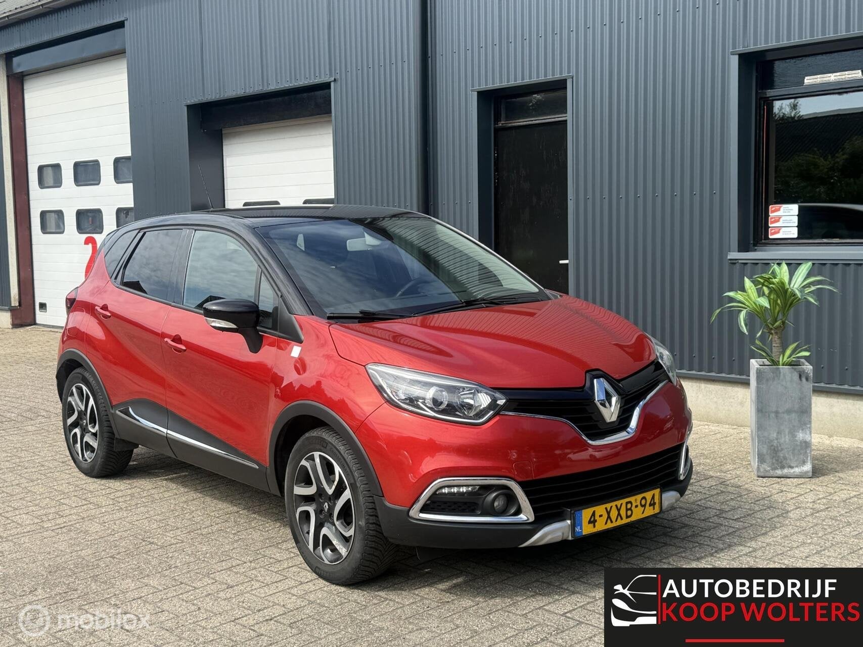 Renault Captur 0.9 TCe Helly Hansen * Camera*, Auto's, Voorwielaandrijving, Electronic Stability Program (ESP), Gebruikt, 49 €/maand