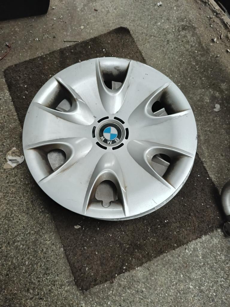 4 wieldoppen bmw 1, Auto diversen, Wieldoppen, Ophalen