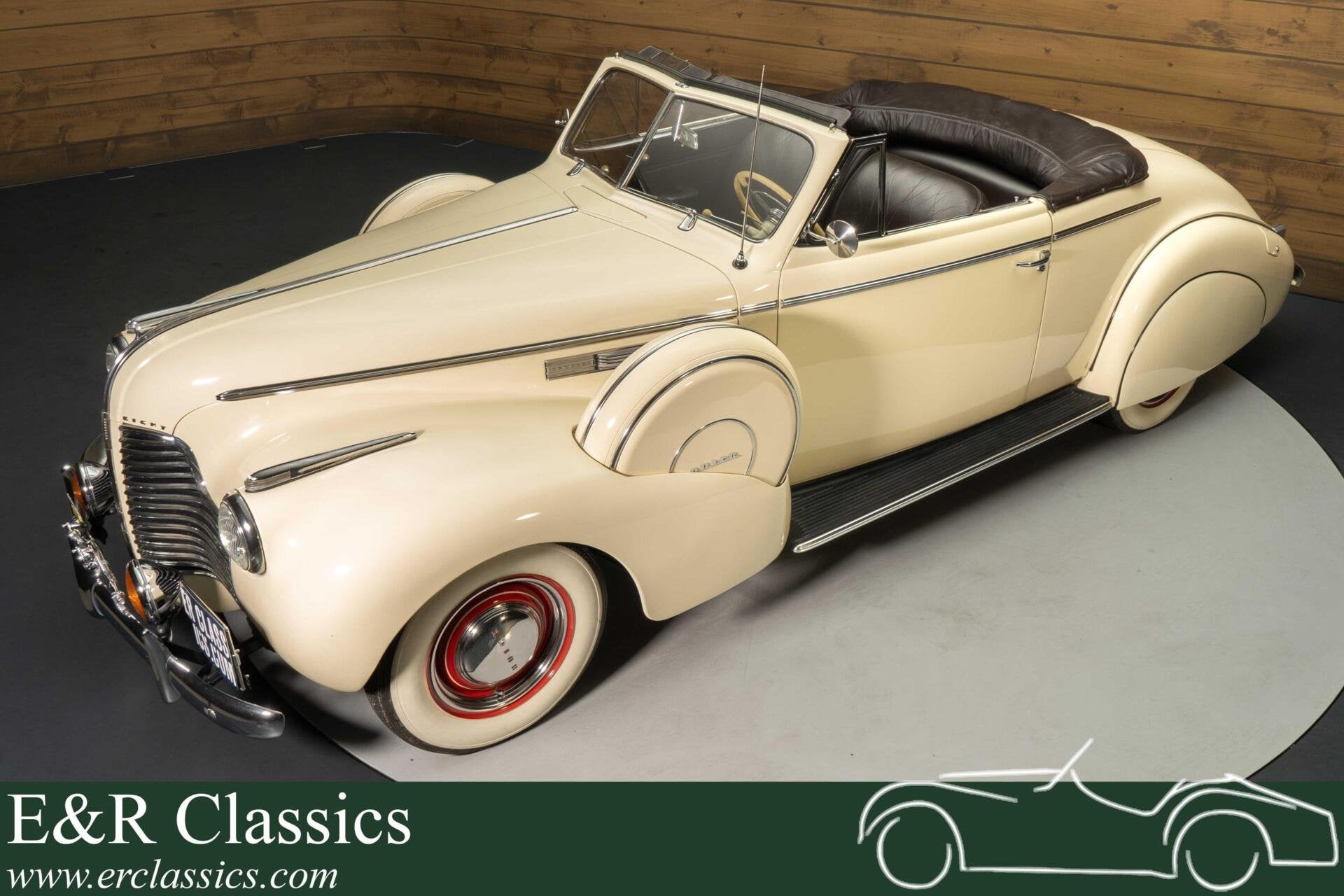 Buick Eight Special Cabriolet | 1940, Auto's, Achterwielaandrijving, 4 stoelen, Beige, Leder