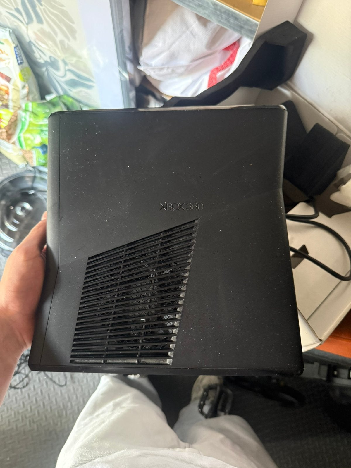 Xbox 360 volledig in doos!!, Spelcomputers en Games, Spelcomputers | Xbox 360, Ophalen, Zo goed als nieuw, 250 GB, Met 1 controller