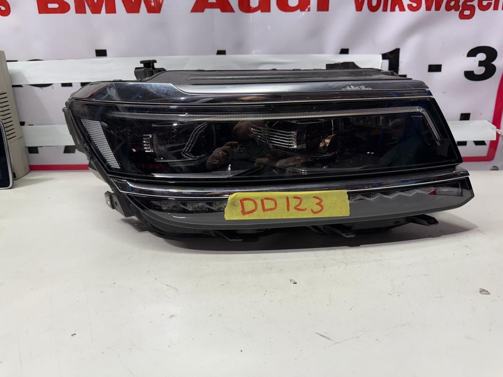 Volkswagen Tiguan Koplamp, Gebruikt, -, -, Ophalen of Verzenden
