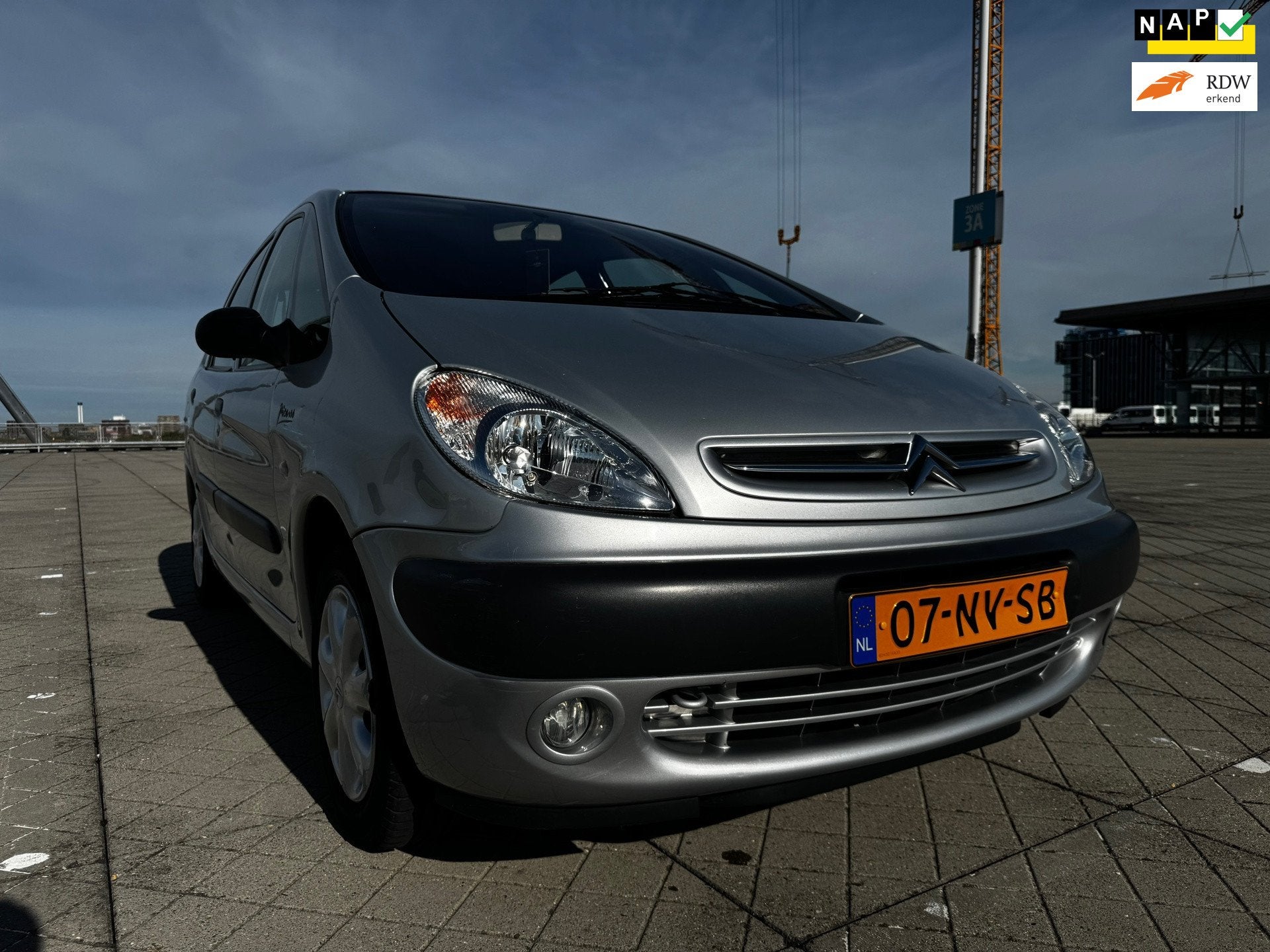 Citroen Xsara Picasso 1.8i-16V Différence 2 CLIMA CRUISE NA, Dealer onderhouden, Stof, 4 cilinders, 116 pk