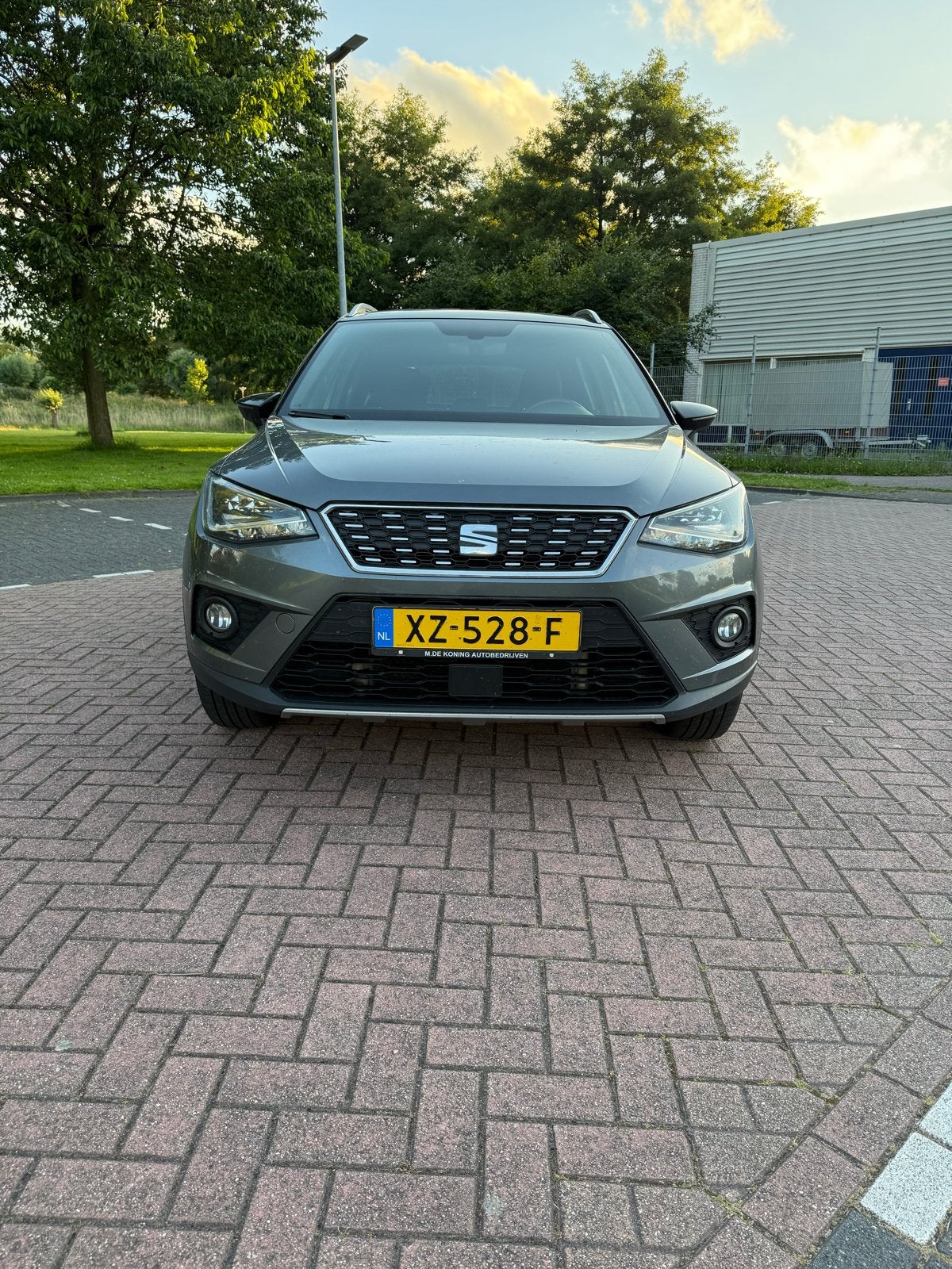Seat Arona 1.0 TSI 115pk 2018 Grijs FULL OPTION!!, Auto's, Voorwielaandrijving, Arona, 49 €/maand, Handgeschakeld