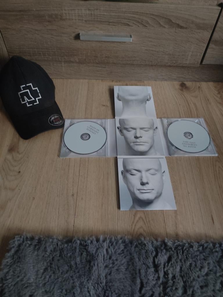 Rammstein CD Boxset "Made in Germany" + Pet (Maat S/M), Cd's en Dvd's, Ophalen of Verzenden, Zo goed als nieuw, Boxset