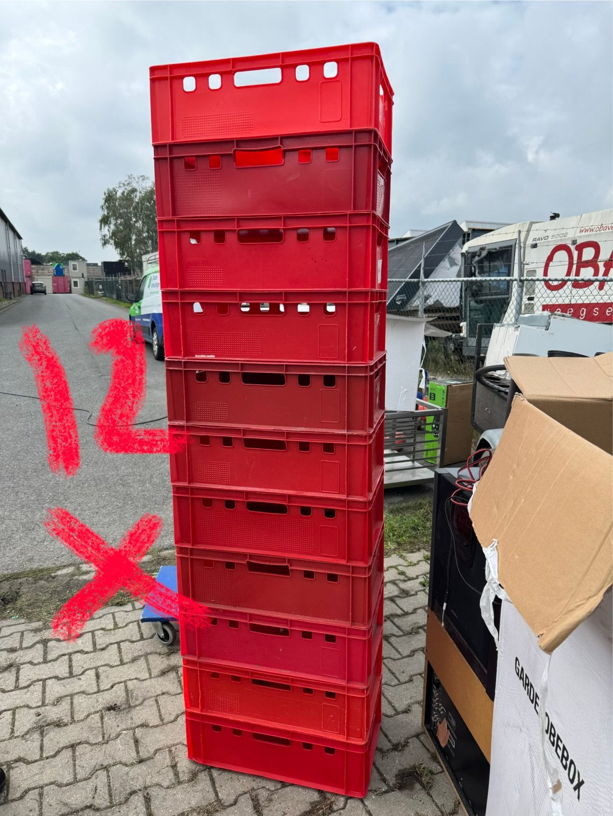12x Rode Stapelbakken - Handige Opslagbakken, Ophalen, Gebruikt, 40 tot 60 cm, 50 tot 75 cm