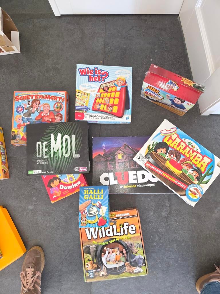 Diverse Bordspellen en Spelletjes Collectie, Vijf spelers of meer, Ophalen of Verzenden, Gebruikt, Diverse uitgevers