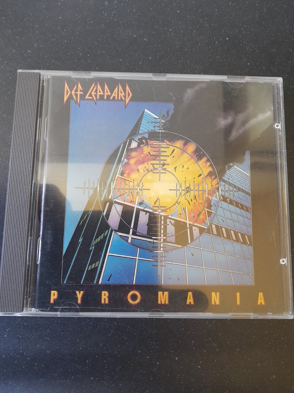Cd def leppard pyromania, Cd's en Dvd's, Cd's | Hardrock en Metal, Ophalen of Verzenden, Zo goed als nieuw