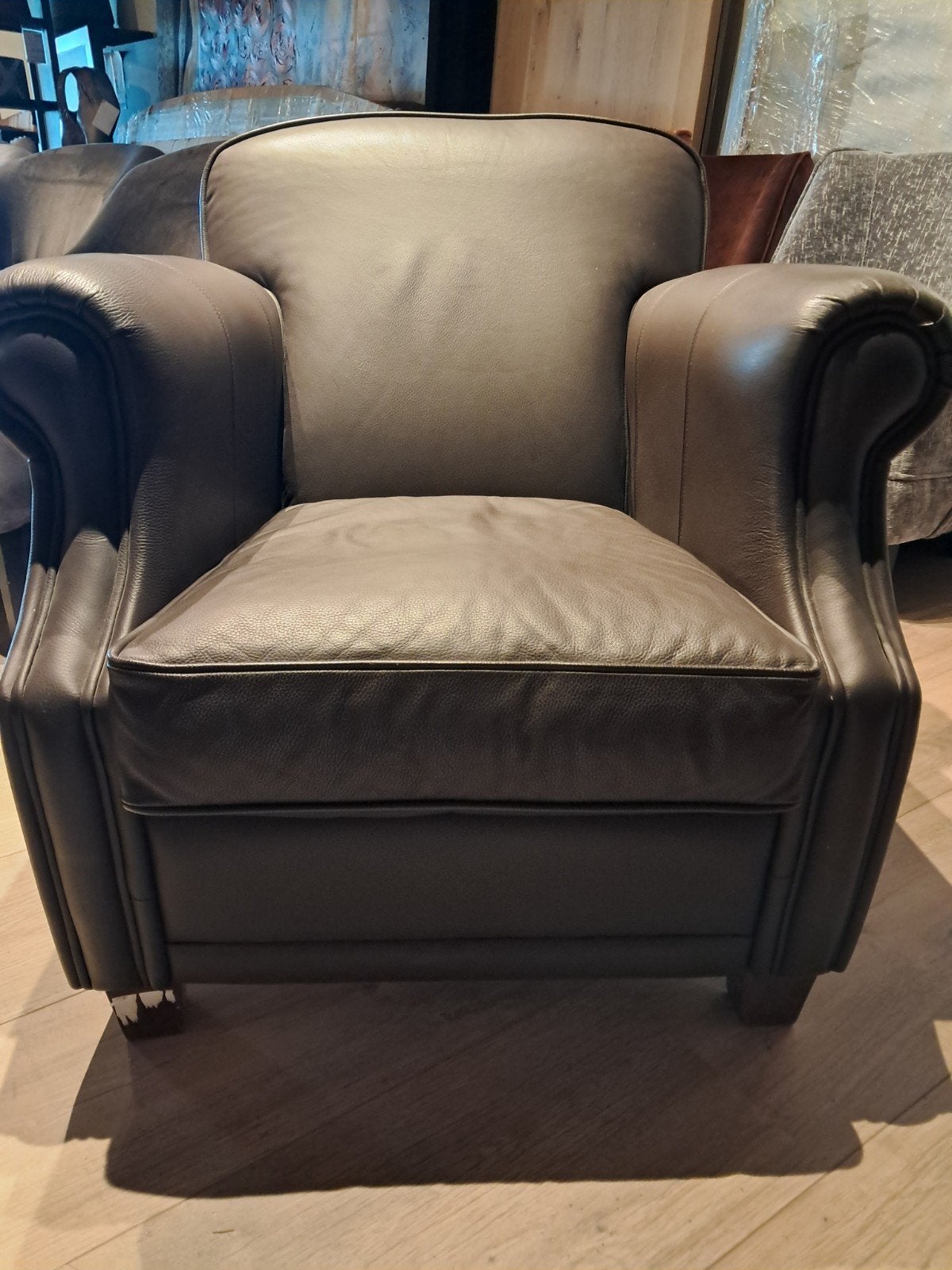 Leren fauteuil VAN €679 VOOR €299, Ophalen
