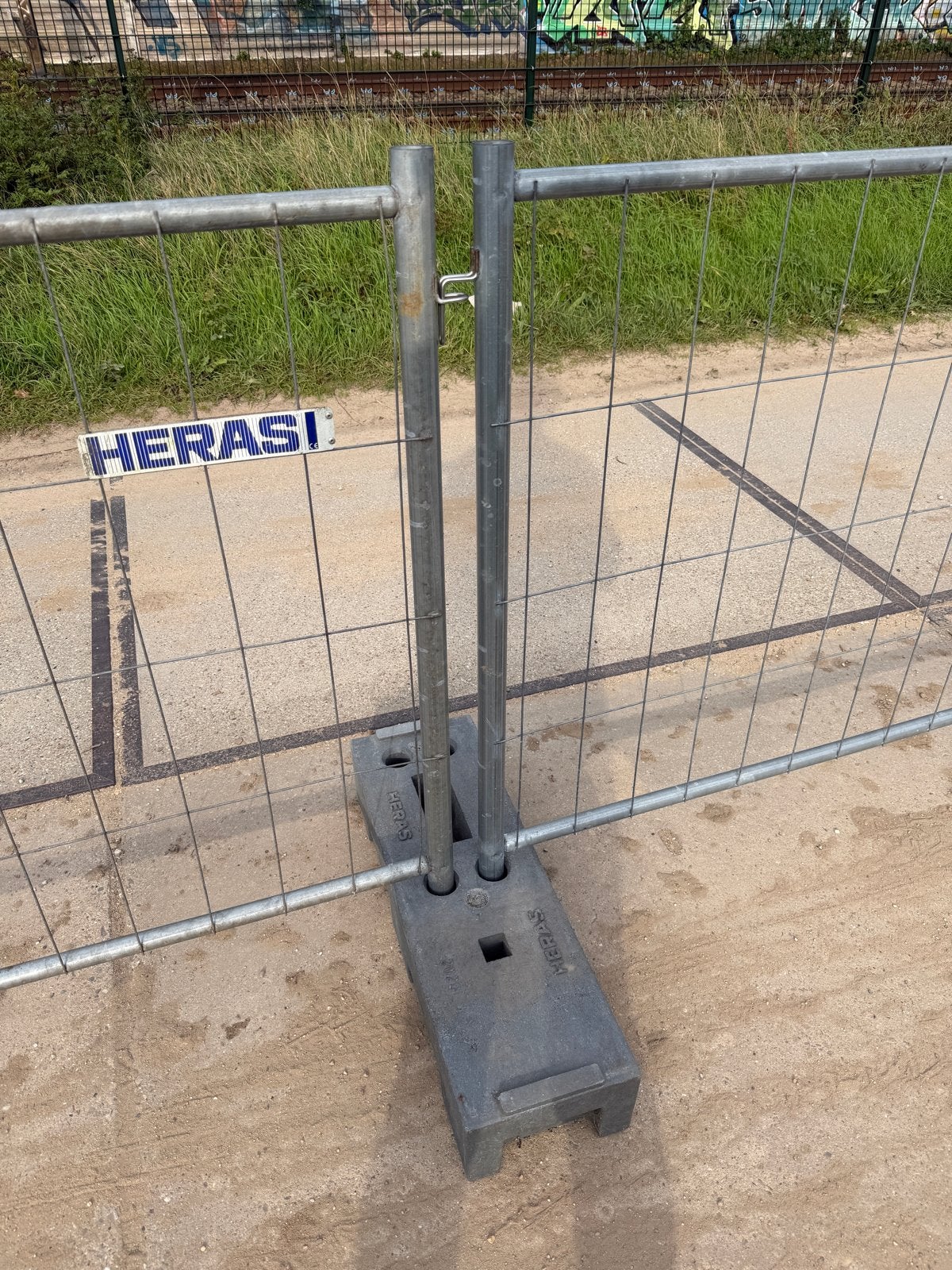 Heras Bouwhekken halfhoog - 240m met massablokken, Ophalen