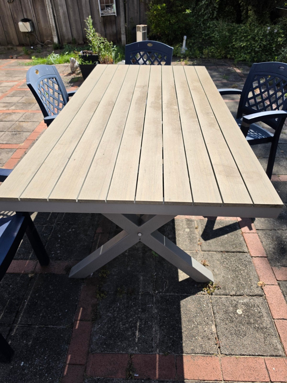 Robuuste buiten tafel 200x100x76 cm, Tuin en Terras, Ophalen, Gebruikt, Rechthoekig, Overige materialen
