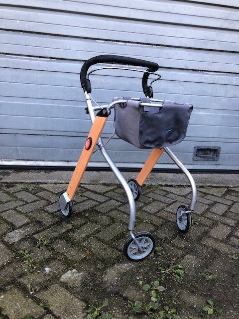 Luxe Binnenrollator Trust Care Let's Go  Design & Wendbaar, Ophalen, Lichtgewicht, Gebruikt