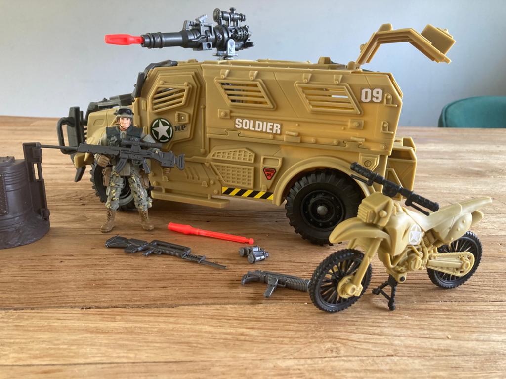 Legervoertuig met toebehoren - Special Combat Force, Ophalen of Verzenden, Zo goed als nieuw