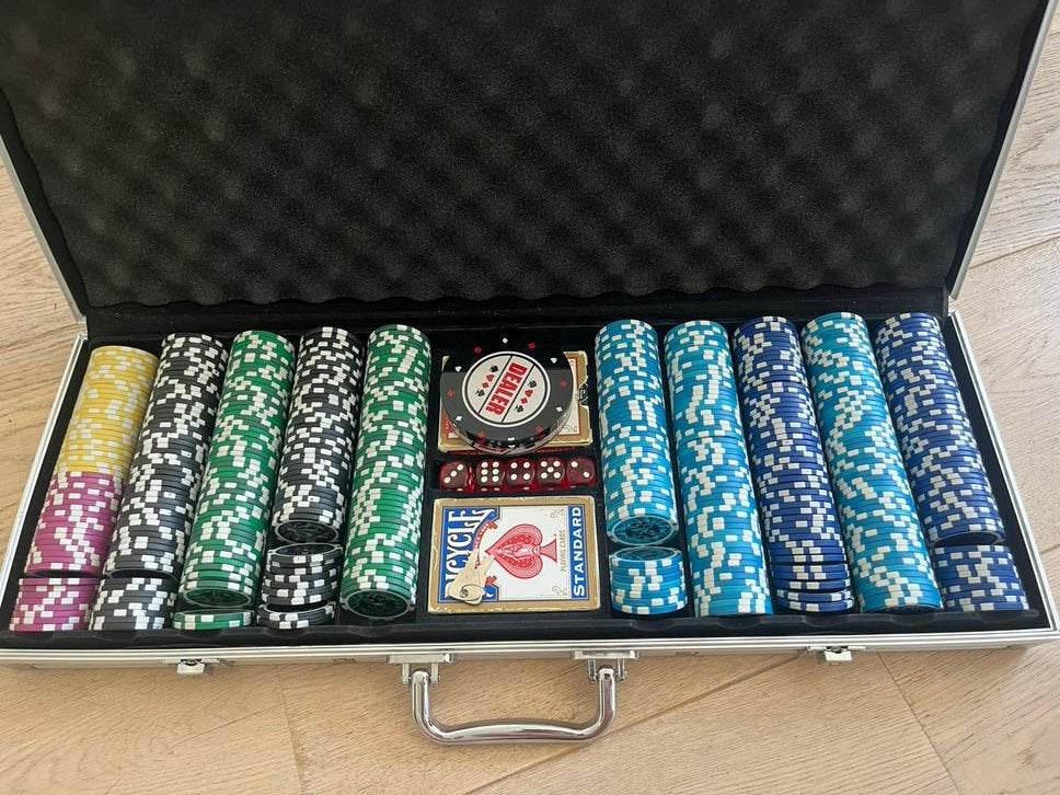 Poker set with extra poker chips, Vijf spelers of meer, Ophalen of Verzenden, Gebruikt