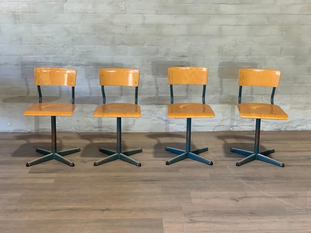 4 schoolstoelen / prijs per stuk, Huis en Inrichting, Stoelen, Ophalen, Bruin, Vintage, Zo goed als nieuw