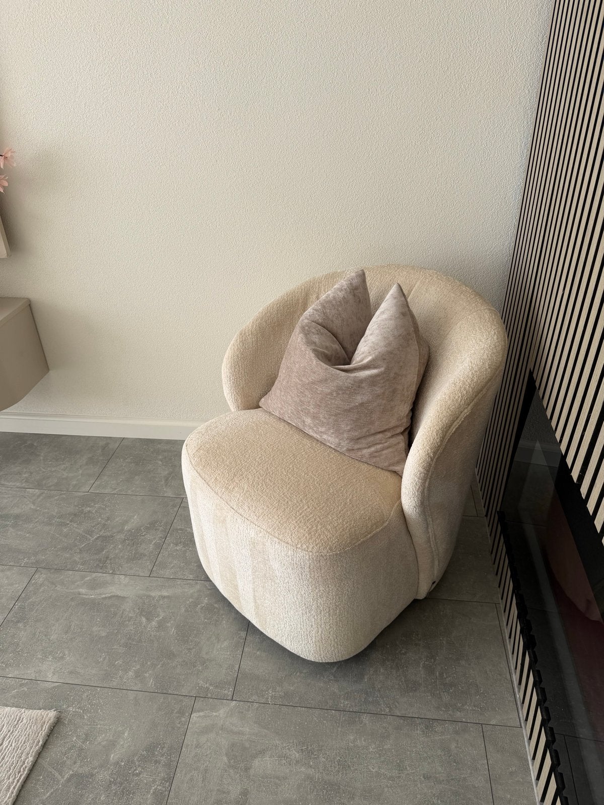 Richmond draaibaar fauteuil - Crème bouclé stof, Huis en Inrichting, Ophalen, Zo goed als nieuw, Stof, 75 tot 100 cm