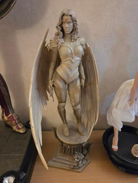 Queen Studio Wonder Woman Museum Statue sideshow, Verzamelen, Beelden en Beeldjes, Ophalen, Zo goed als nieuw, Fantasy