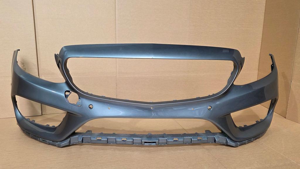 Mercedes C Klasse W205 AMG ORIGINEEL VOORBUMPER A2058850925, Gebruikt, -, Voor, Ophalen of Verzenden