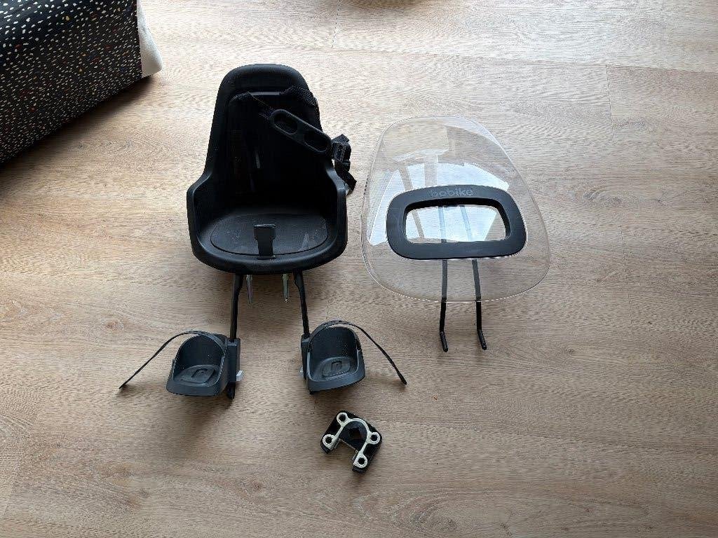 bo bike fietsstoeltje luxe editie met scherm, Ophalen, Voetsteuntjes, Voorzitje, Zo goed als nieuw