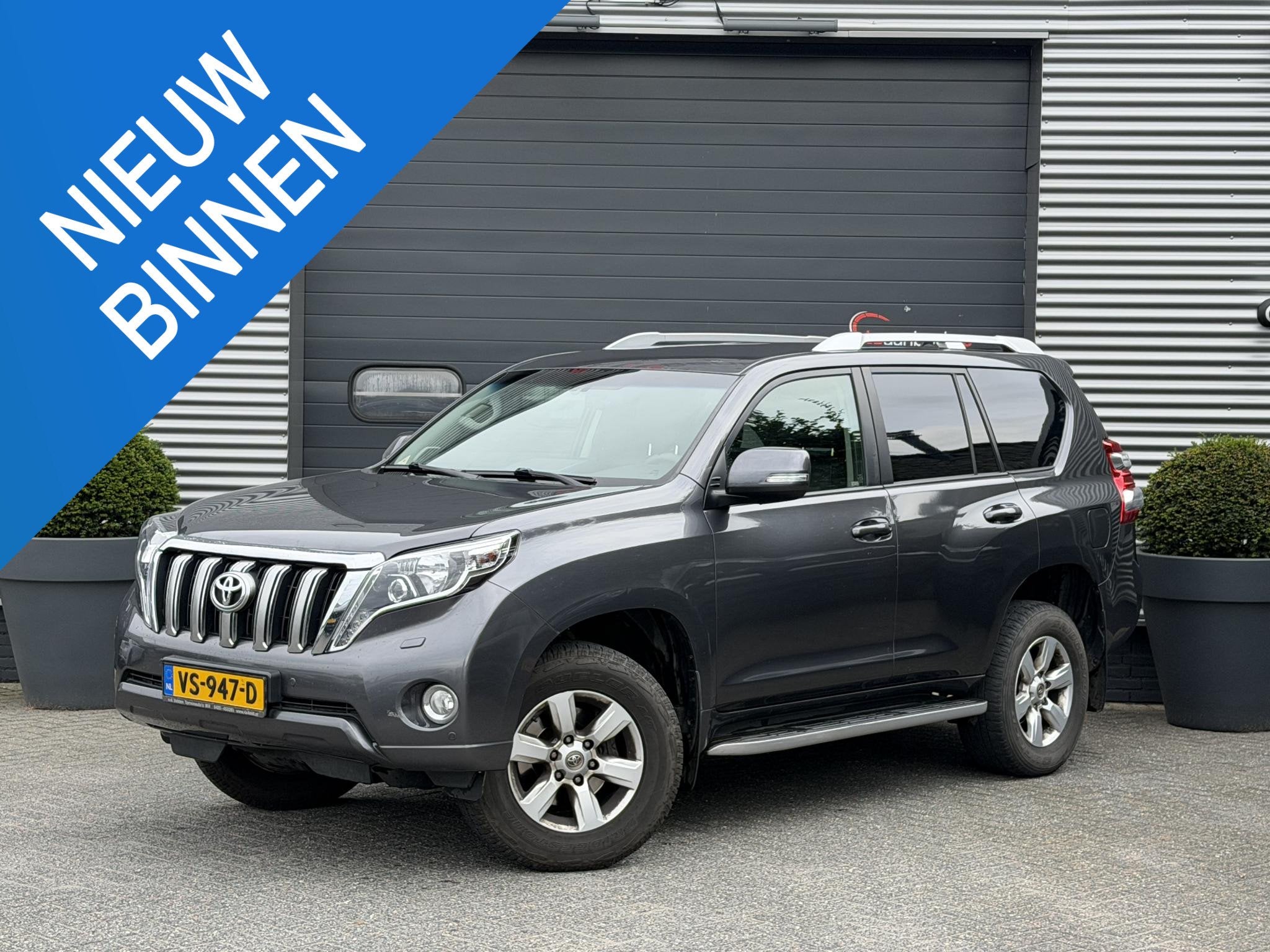 Toyota Land Cruiser 2.8 D-4D-F VX Blind Van | Navigatie | Ca, Automaat, Overige kleuren, Postbus 212
4940 AE  Raamsdonksveer, NL
