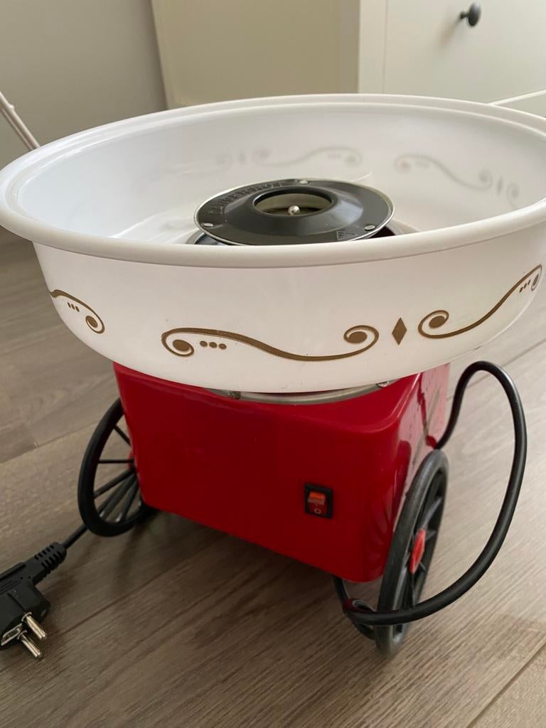 Suikerspinmachine, Ophalen, Gebruikt