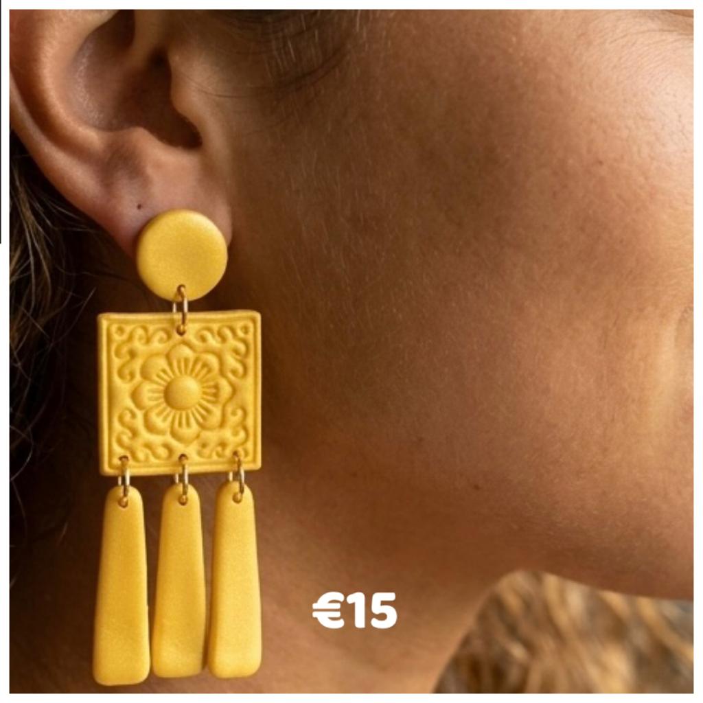 Mooie oorbellen, Sieraden, Tassen en Uiterlijk, Oorbellen, Ophalen of Verzenden, Nieuw, Geel, Overige materialen