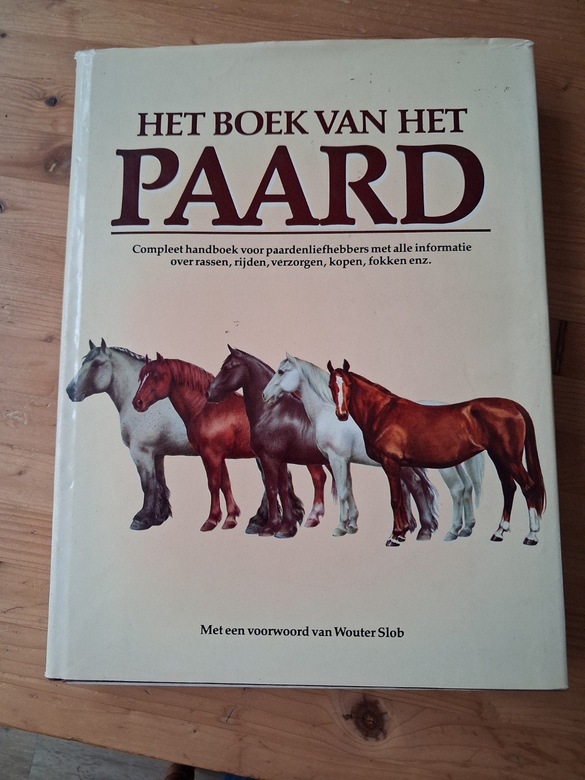 Het boek van het paard, met een mooie paarden poster ., Ophalen of Verzenden, Gelezen, Paarden of Pony's