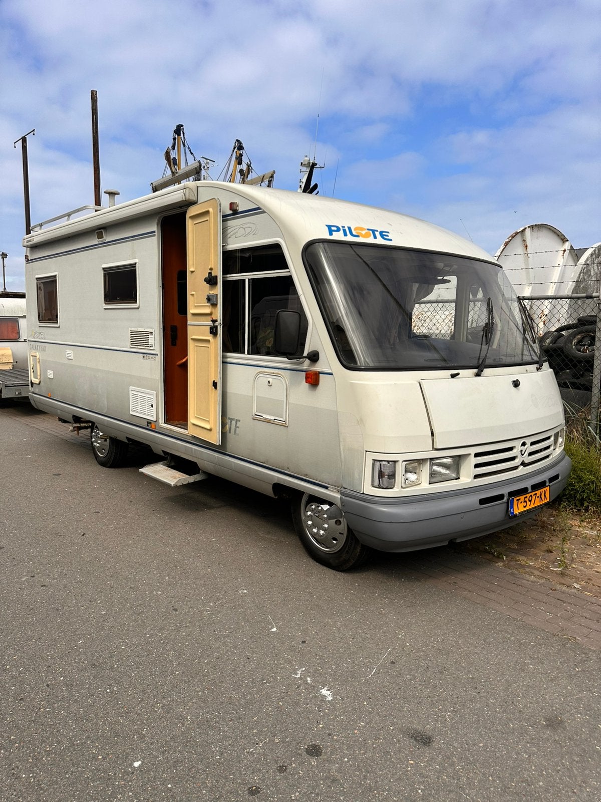 Pilote galaxy 86mx peugeot j5 integraal camper, Caravans en Kamperen, Campers, Integraal, Standaard zit, Pilote, 6 tot 7 meter