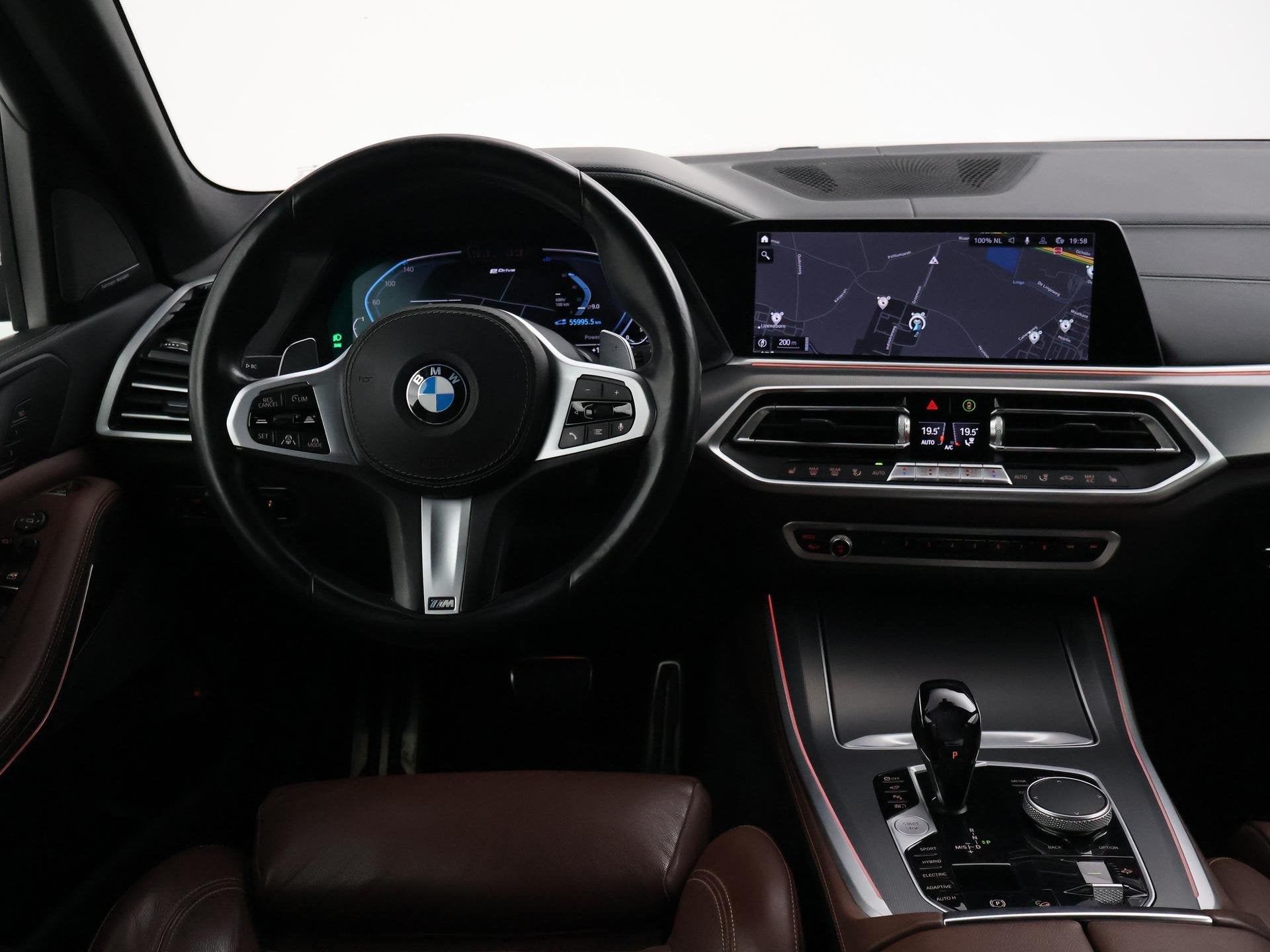BMW X5 xDrive45e 394 PK H.E. M-SPORT + LUCHTVERING | ADAPTIV, 77 km/l, Gebruikt, 394 pk, Vierwielaandrijving