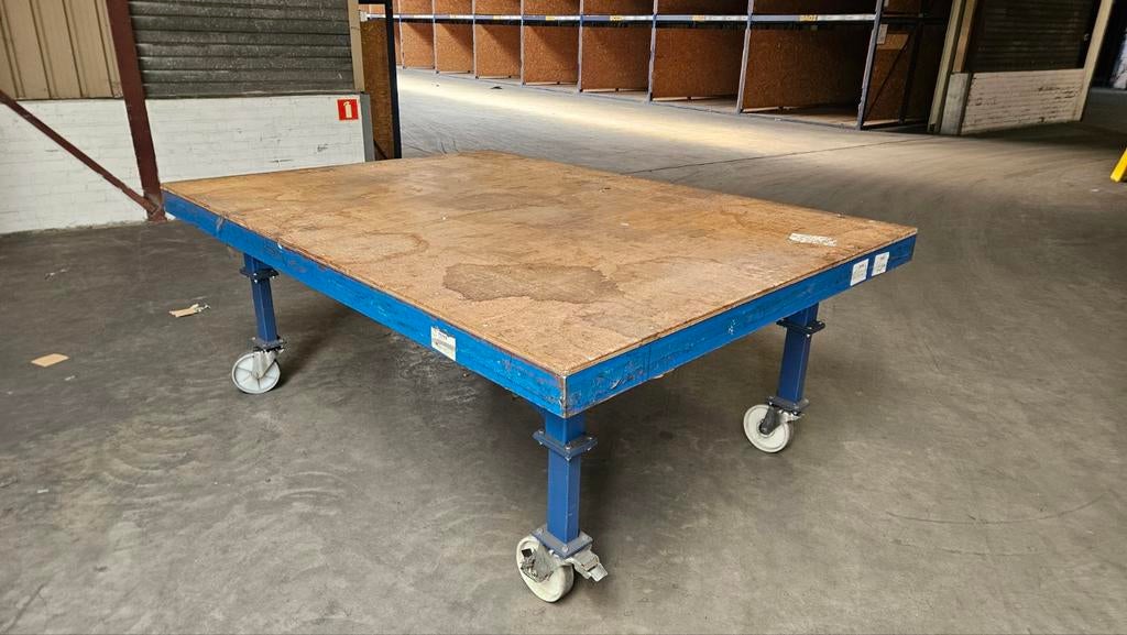 Mobiele werkbank werktafel op wielen 175 x 240 cm, Ophalen, Gebruikt, 170 cm of meer