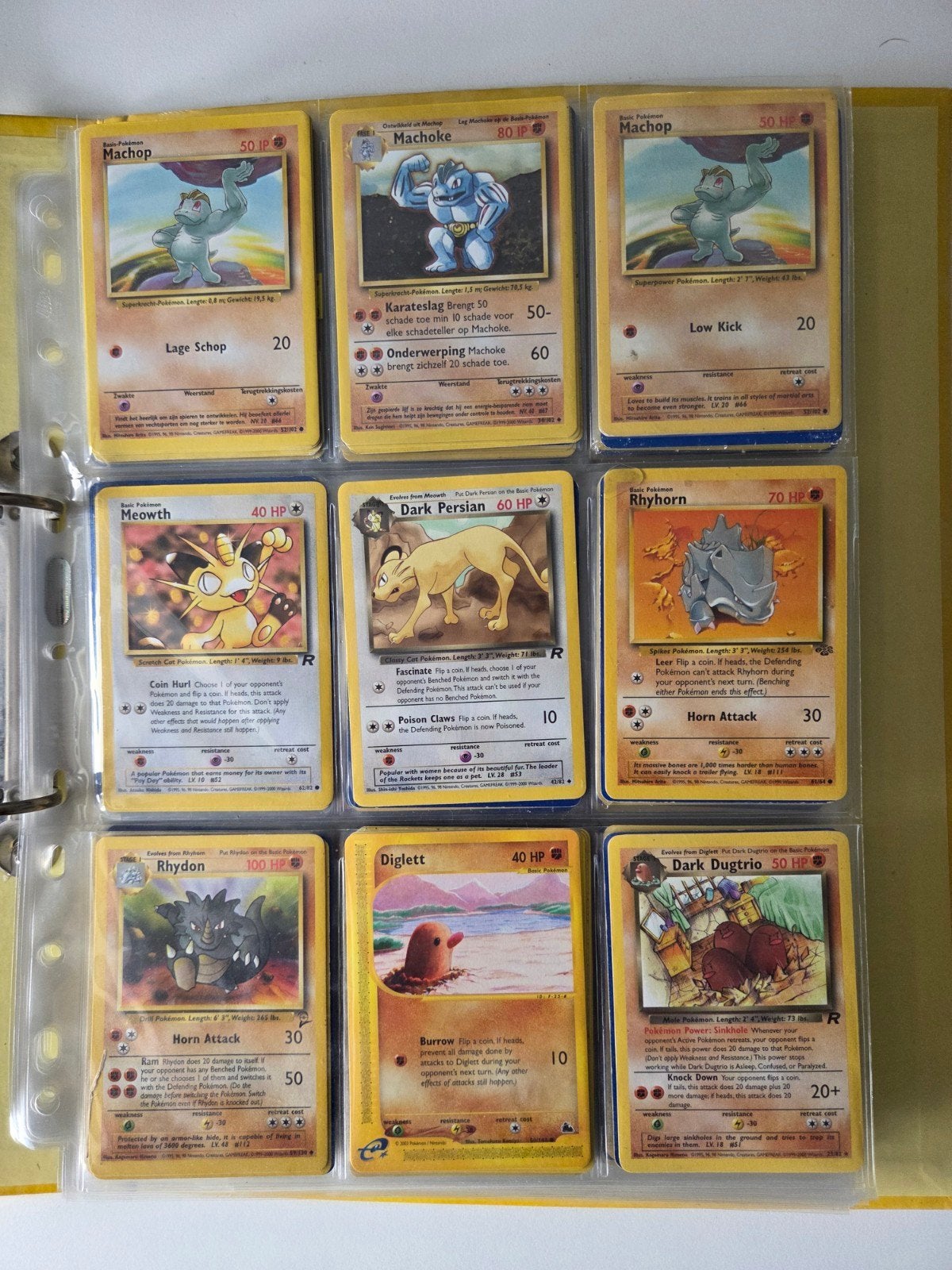 Vintage Pokémon kaarten binder, Hobby en Vrije tijd, Verzamelkaartspellen | Pokémon, Verzenden, Meerdere kaarten