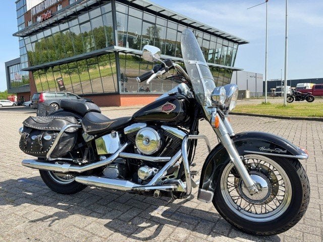 Harley-Davidson FLSTC SOFTAIL HERITAGE CLASSIC (bj 1996), Motoren, Motoren | Oldtimers, H-D Benelux B.V., Dopplerlaan 26
9207 HC  Drachten, NL