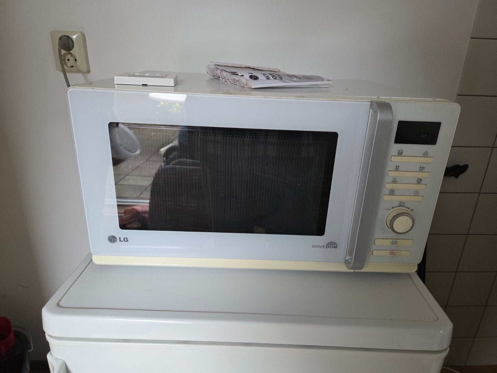 LG WaveDOM Magnetron - Gebruikt maar functioneel, Gebruikt, Ophalen of Verzenden, Magnetron, 45 tot 60 cm