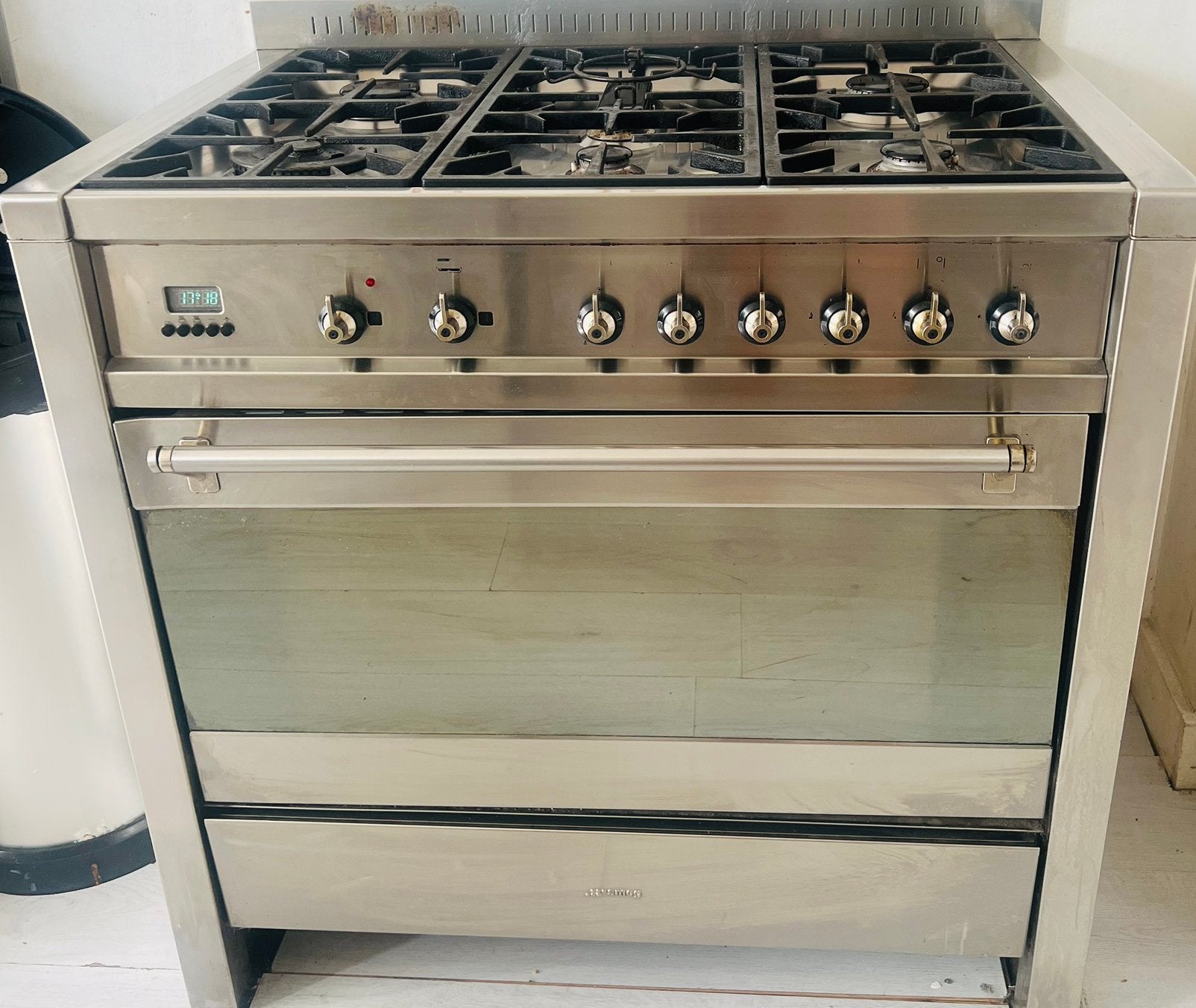 Gebruikt smeg fornuis, Witgoed en Apparatuur, Fornuizen, Ophalen, Gebruikt, 60 cm of meer, Gas